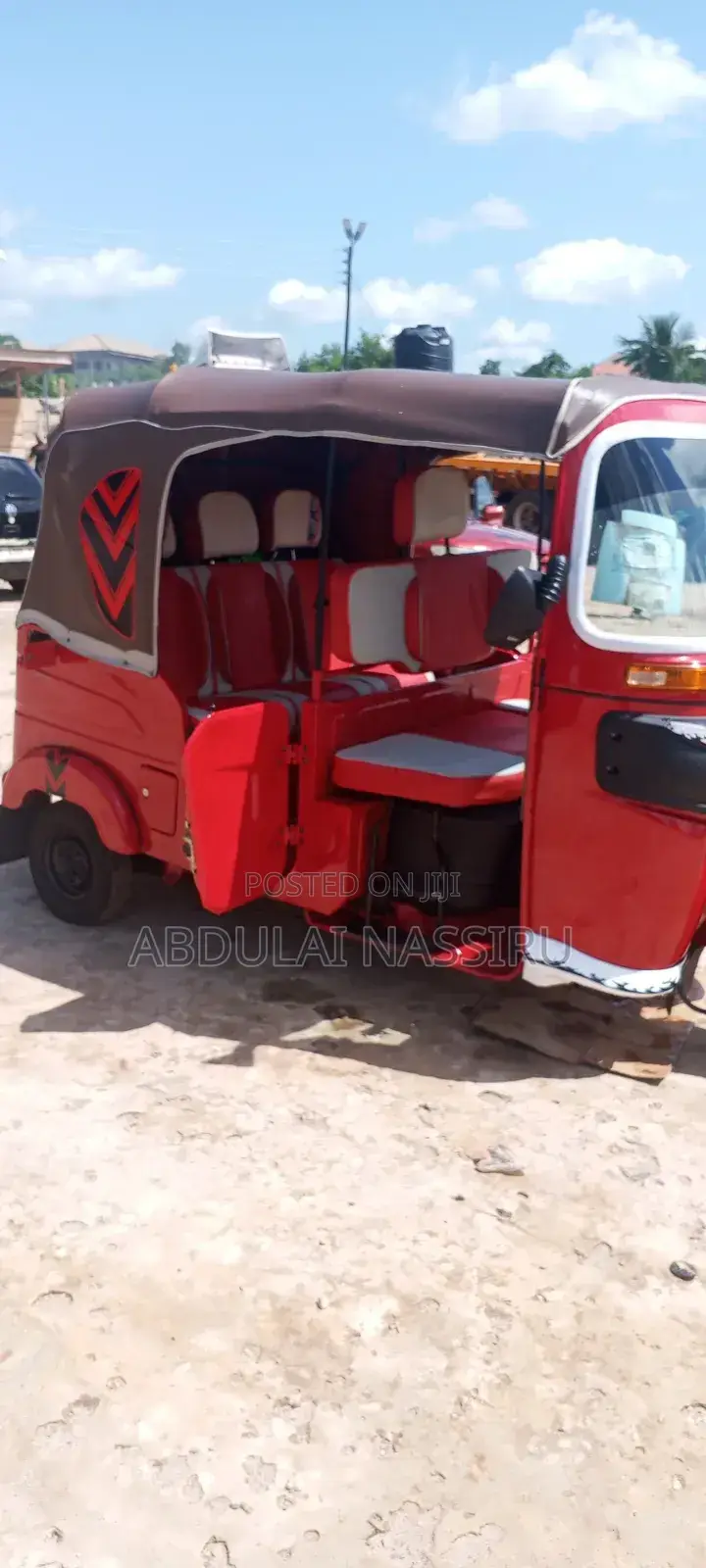 Bajaj RE 2025 Red