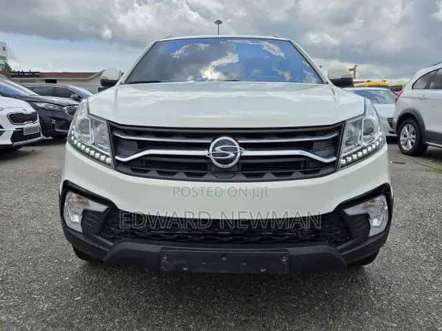 SsangYong Korando 2017 White