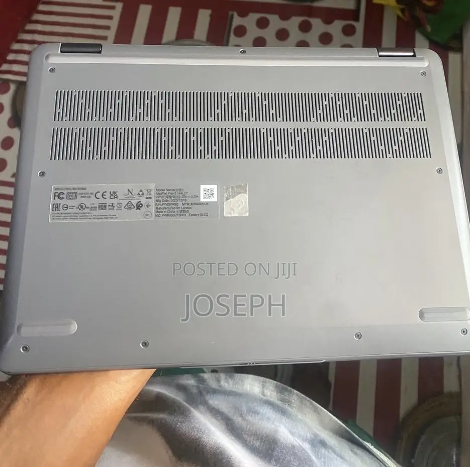 New Laptop Lenovo 8GB AMD Ryzen 5 SSD 512GB