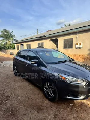Ford Focus SE 4dr Hatchback (2.0L 4cyl 5M) 2015 Black