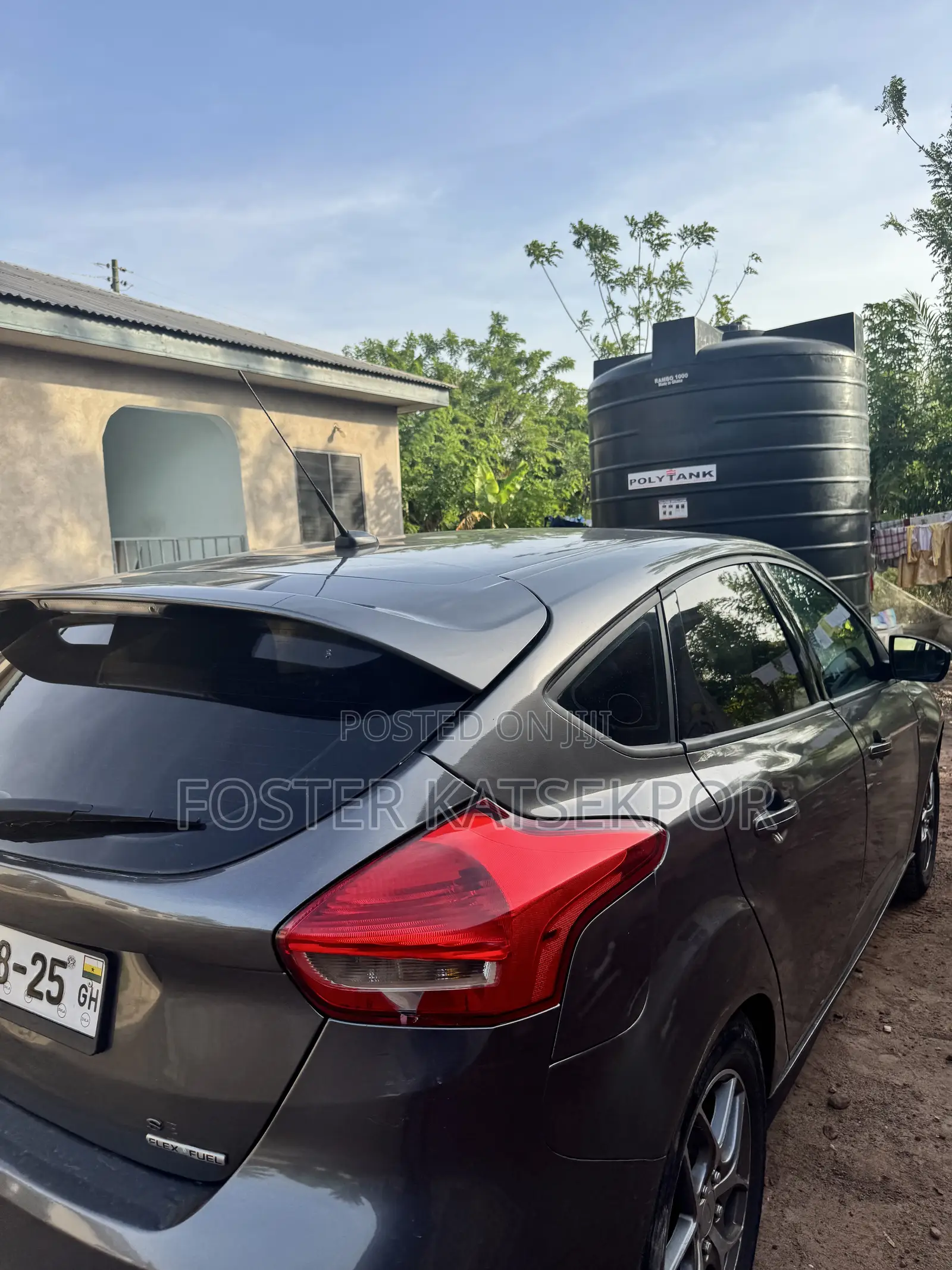 Ford Focus SE 4dr Hatchback (2.0L 4cyl 5M) 2015 Black