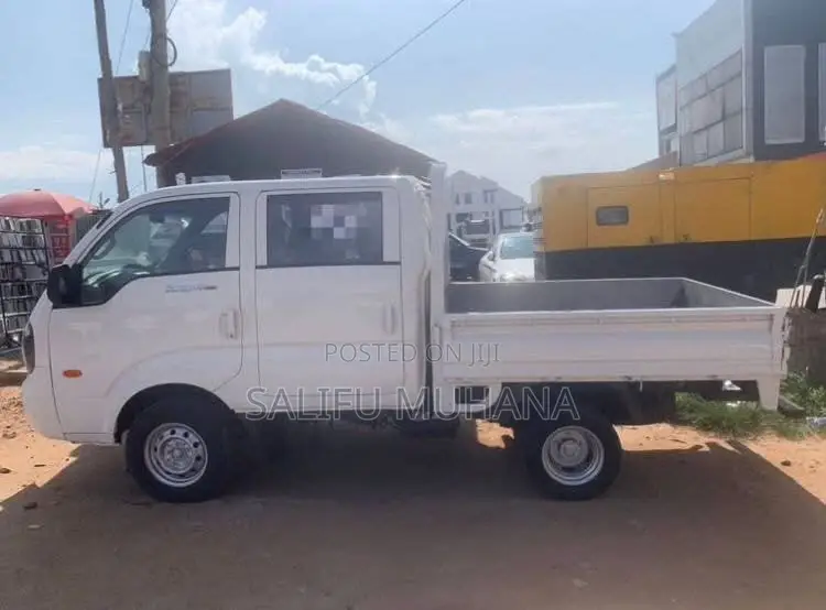 Kia Bong 3 2012 White