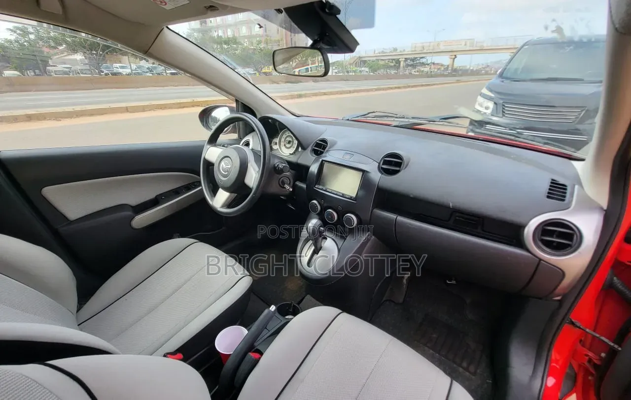 Mazda Demio 2010 Red