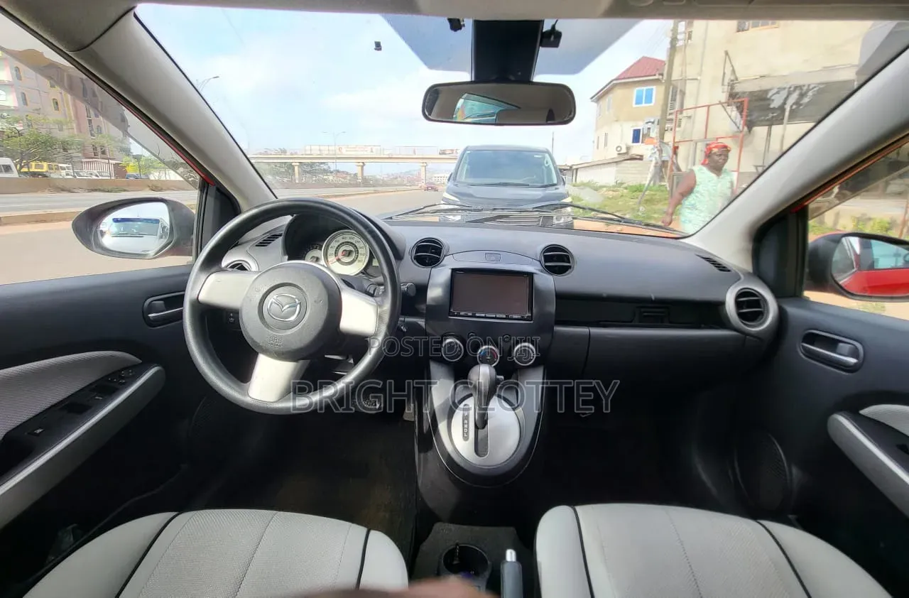 Mazda Demio 2010 Red