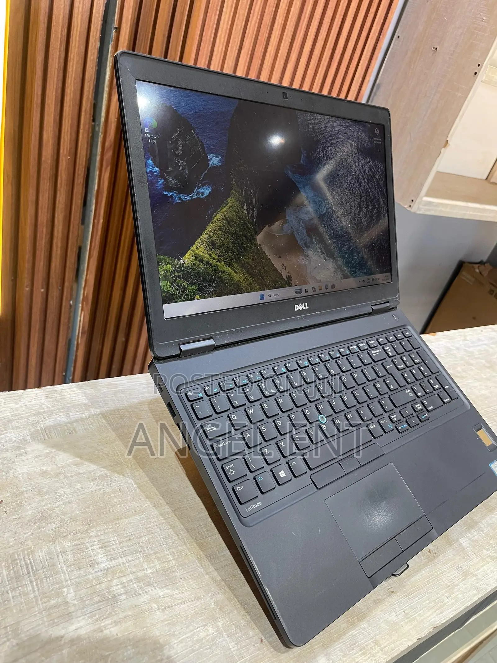 Laptop Dell Latitude 5580 4GB Intel Core i7 SSD 128GB