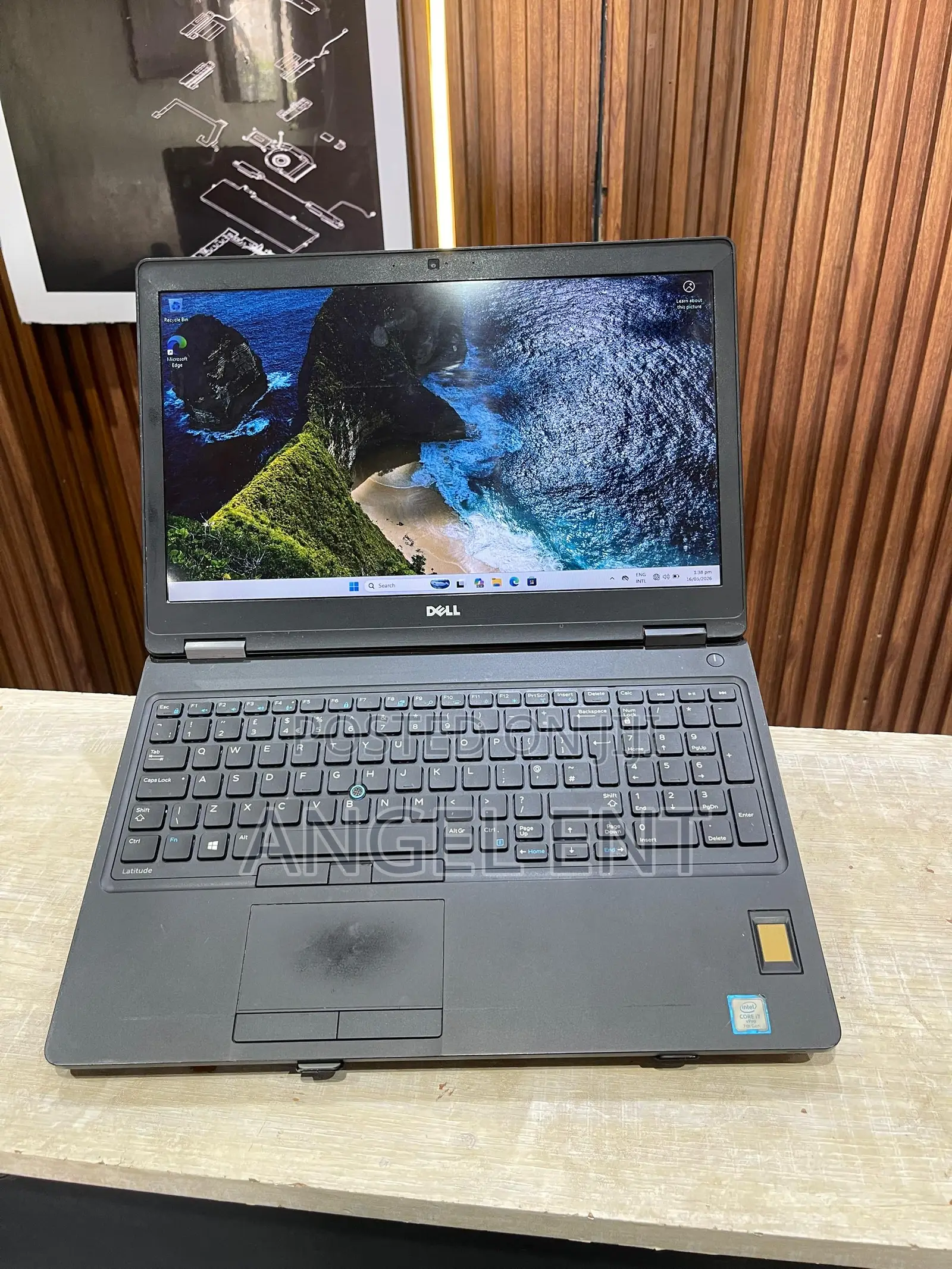 Laptop Dell Latitude 5580 4GB Intel Core i7 SSD 128GB