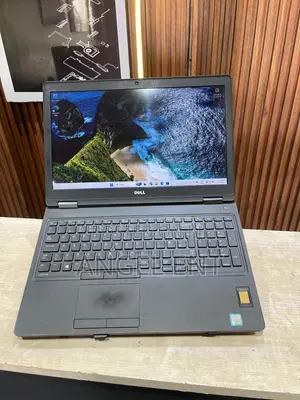 Laptop Dell Latitude 5580 4GB Intel Core i7 SSD 128GB
