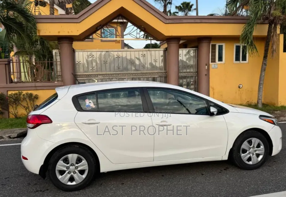 Kia Forte 2017 White