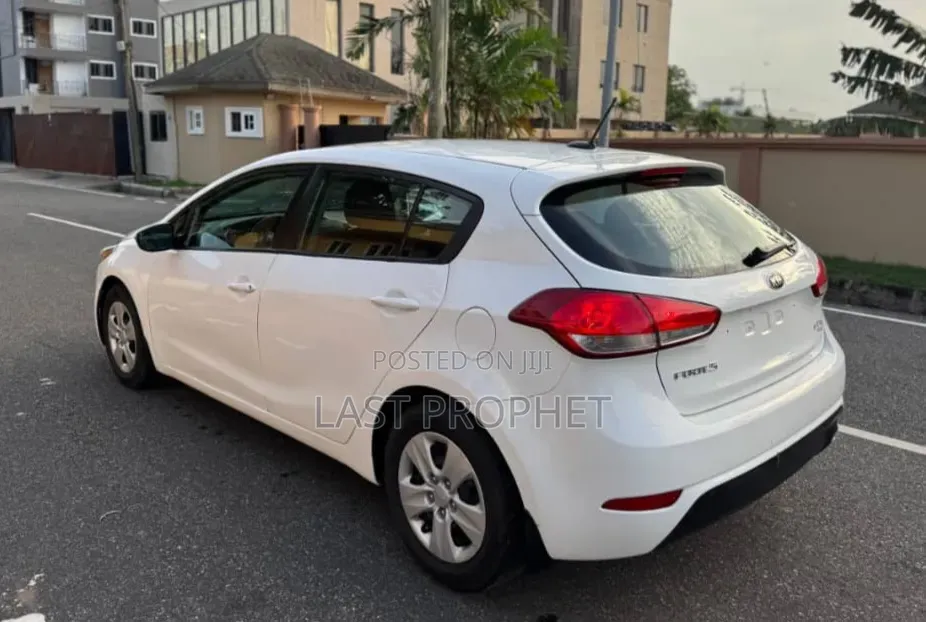 Kia Forte 2017 White