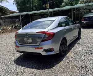 Honda Civic 2017 Silver