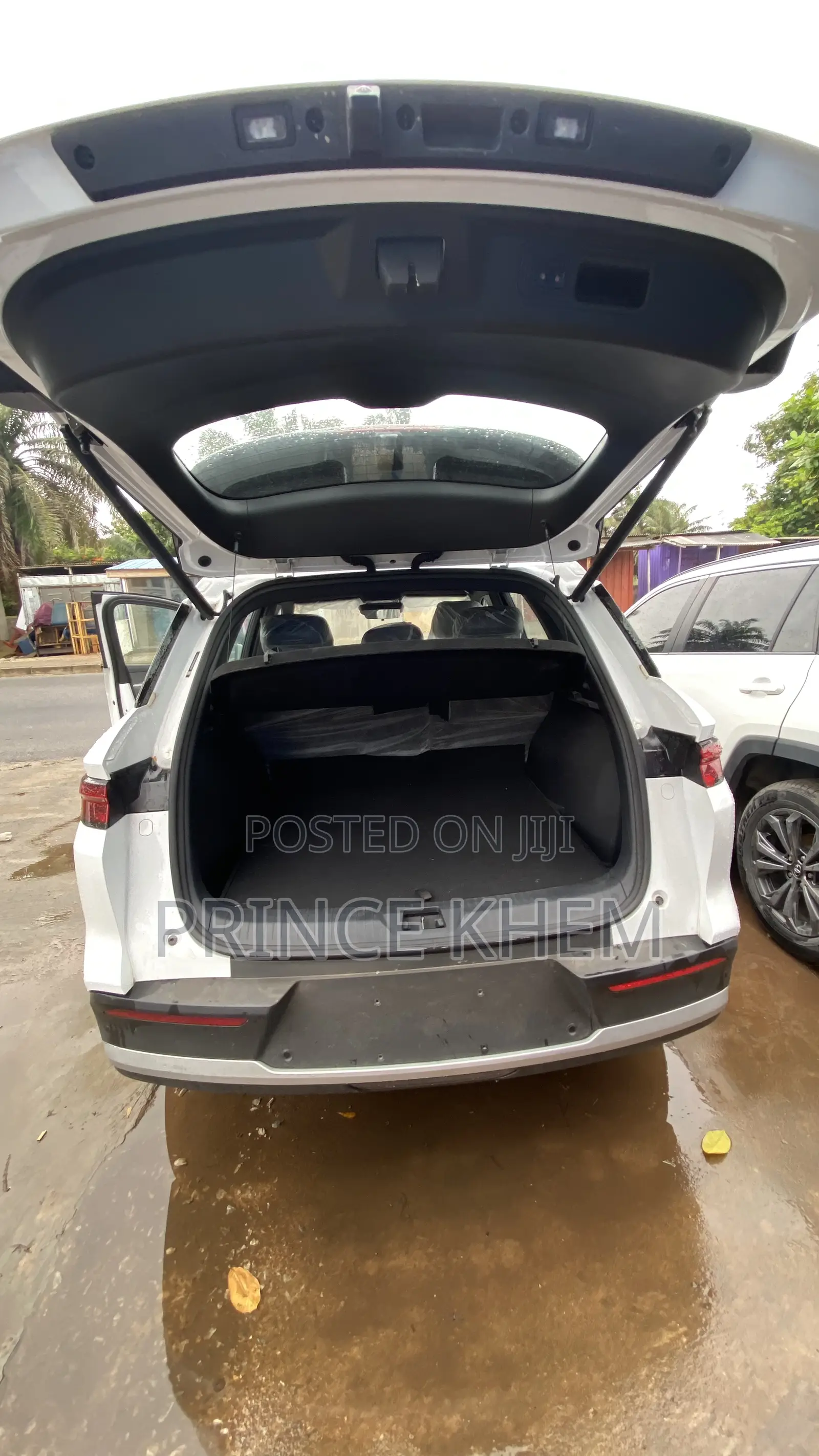 New BYD Song Pro DM-i 2025 White