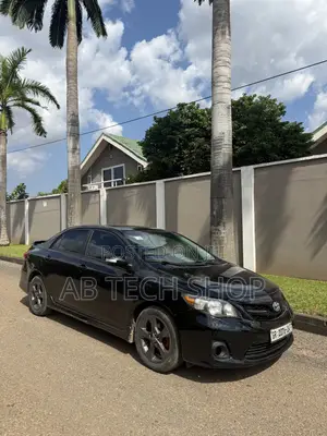 Toyota Corolla S Special Edition 4dr Sedan (1.8L 4cyl 4A) 2013 Black