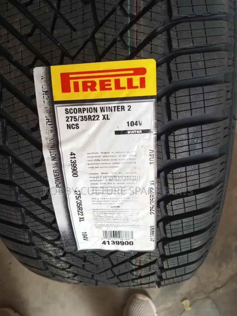 Original Pirelli 275/35r22 Tyres Available for All Cars