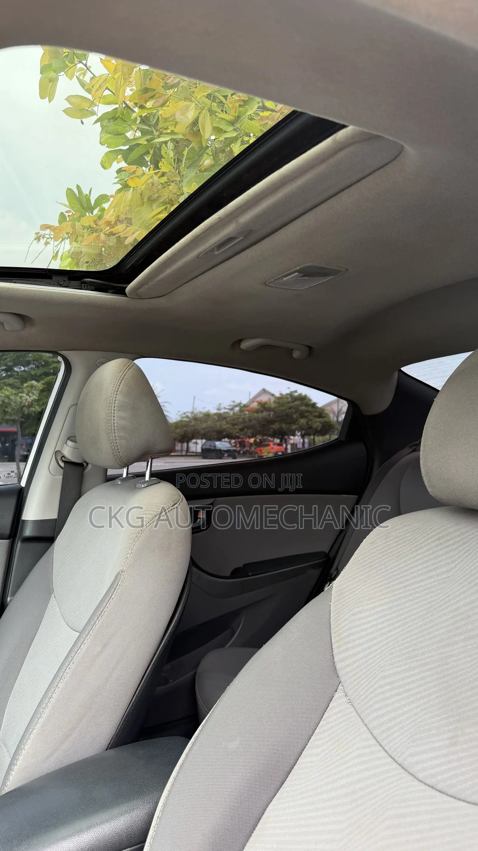 Hyundai Elantra Limited Sedan FWD (1.8L 4cyl 6A) 2013 White