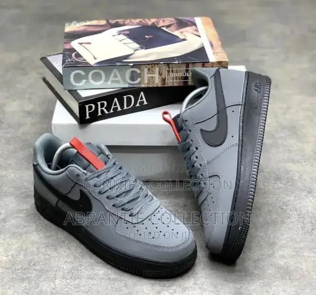 Nike Air Force 1 Sneaker