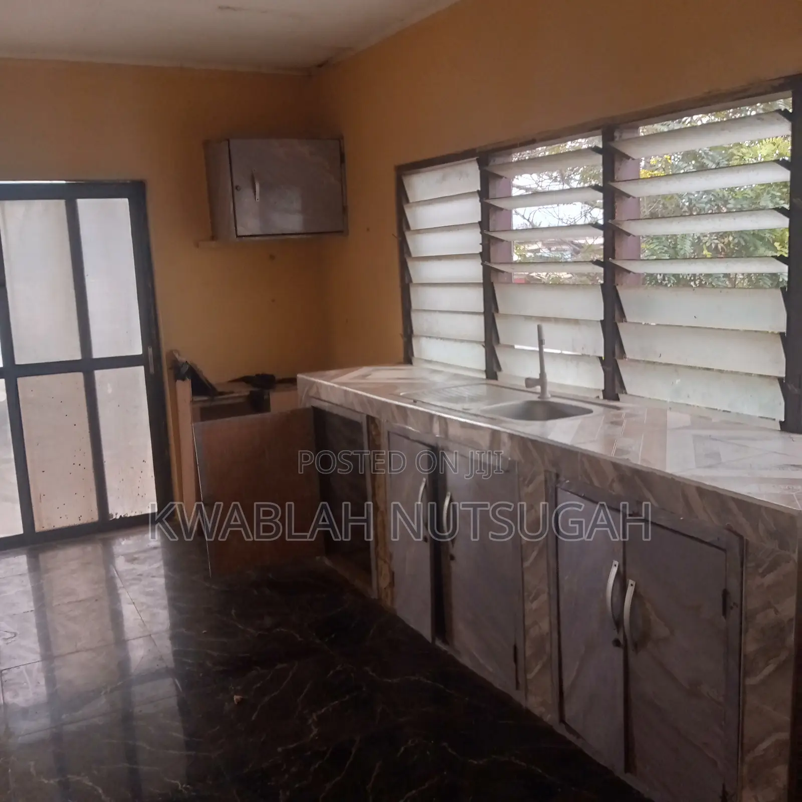 1bdrm House in Cold Store for rent