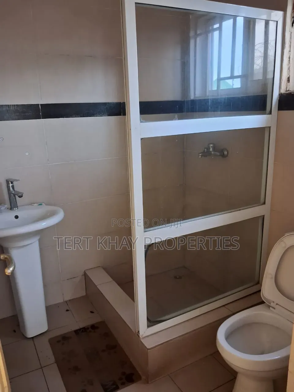 5bdrm House in Volta Estate, Manet Court for rent