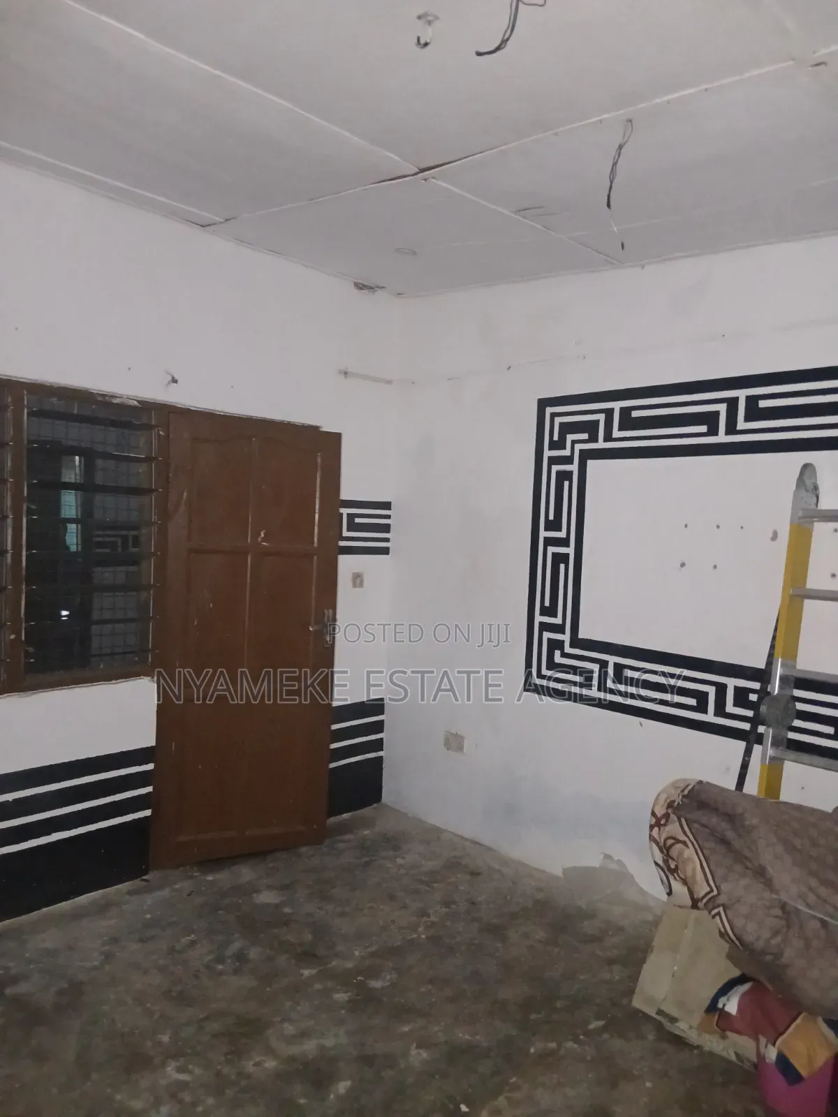 1bdrm Room & Parlour in Karikari, Exhibition for rent