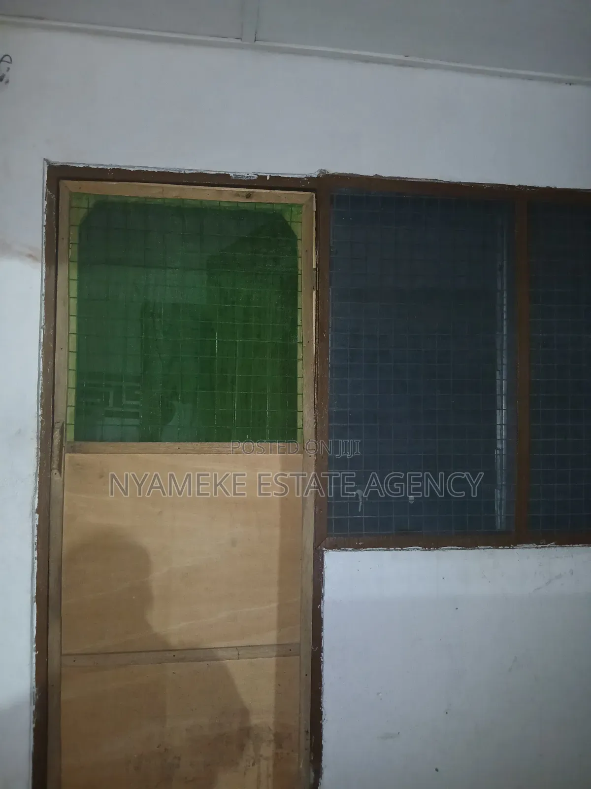 1bdrm Room & Parlour in Karikari, Exhibition for rent