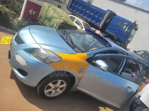 Toyota Belta 2010 Blue