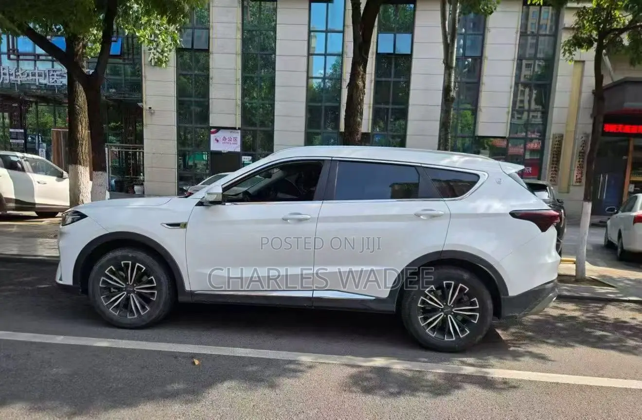 Jetour X70 Plus 2022 White