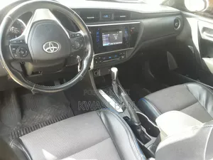 Toyota Corolla 2017 Gray
