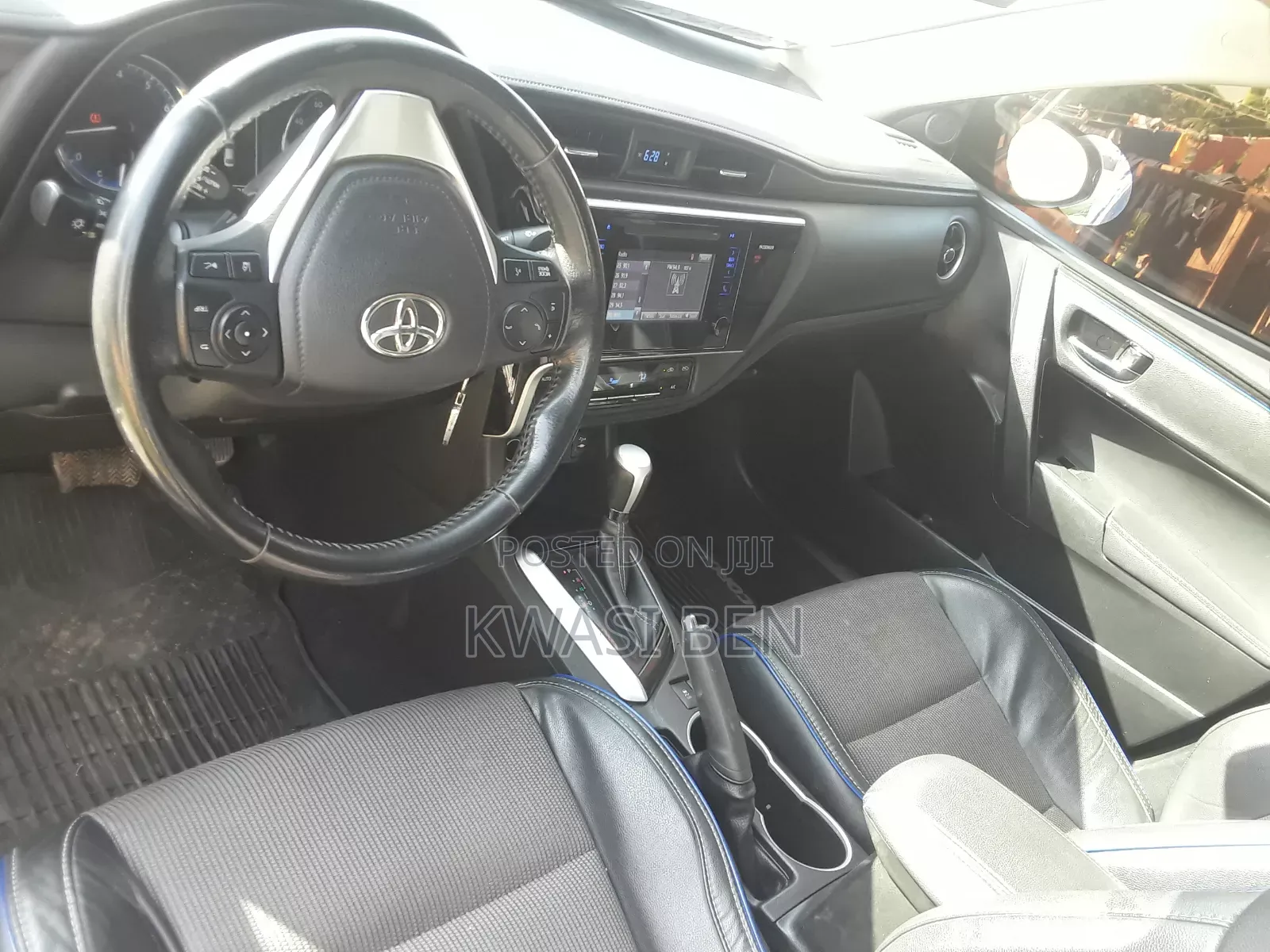 Toyota Corolla 2017 Gray