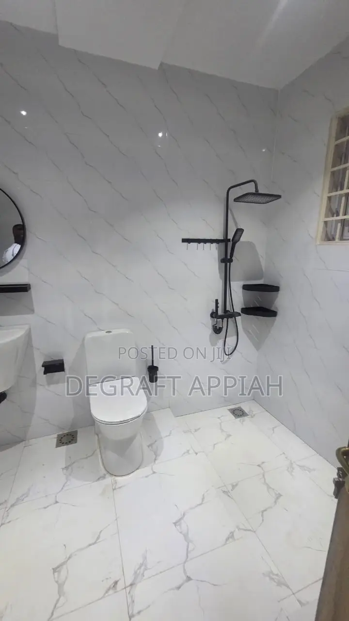 4bdrm House in Tech Kwamo, Kumasi Metropolitan for sale