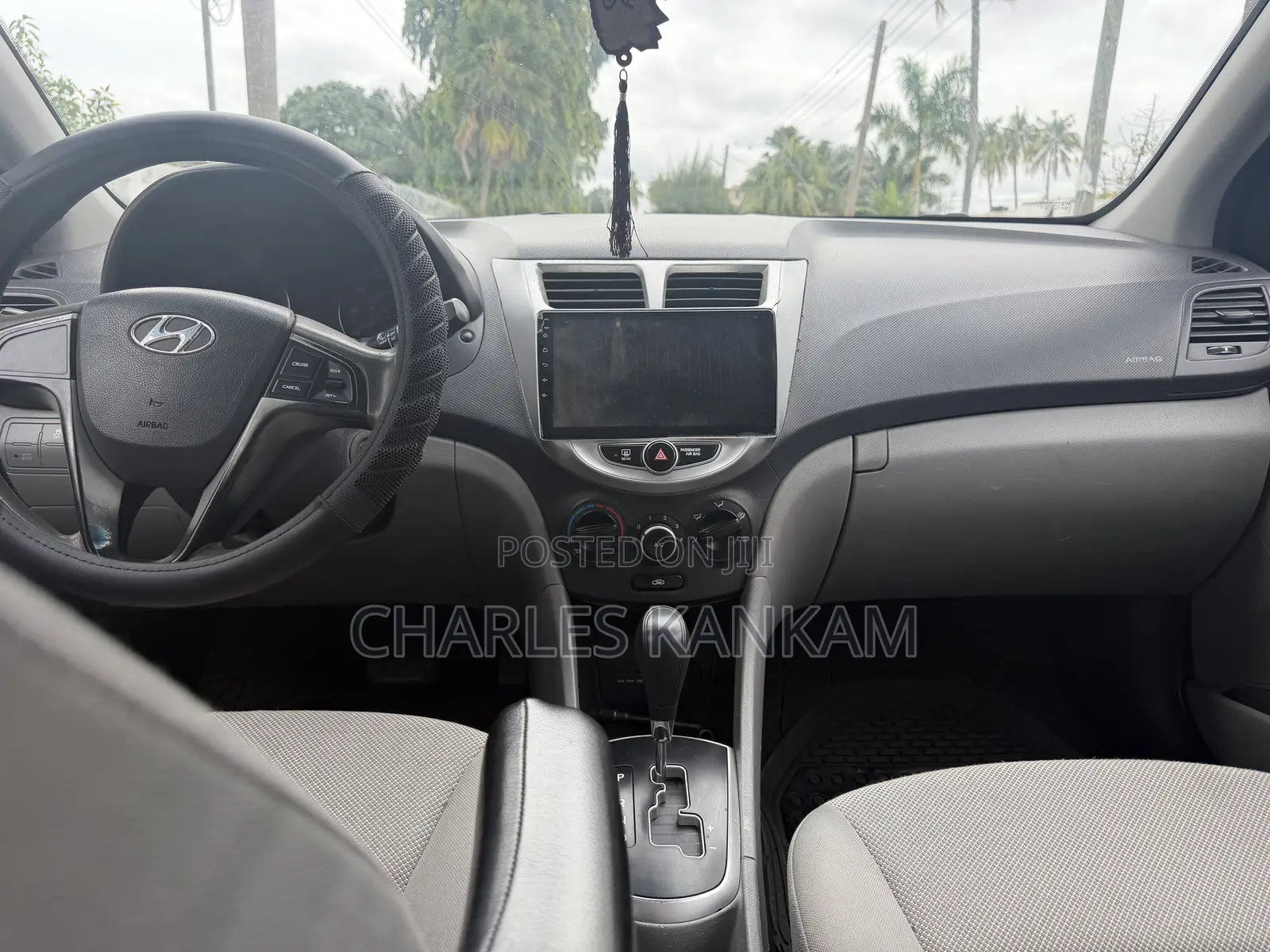 Hyundai Accent SE 4dr Hatchback (1.6L 4cyl 6M) 2014 Blue