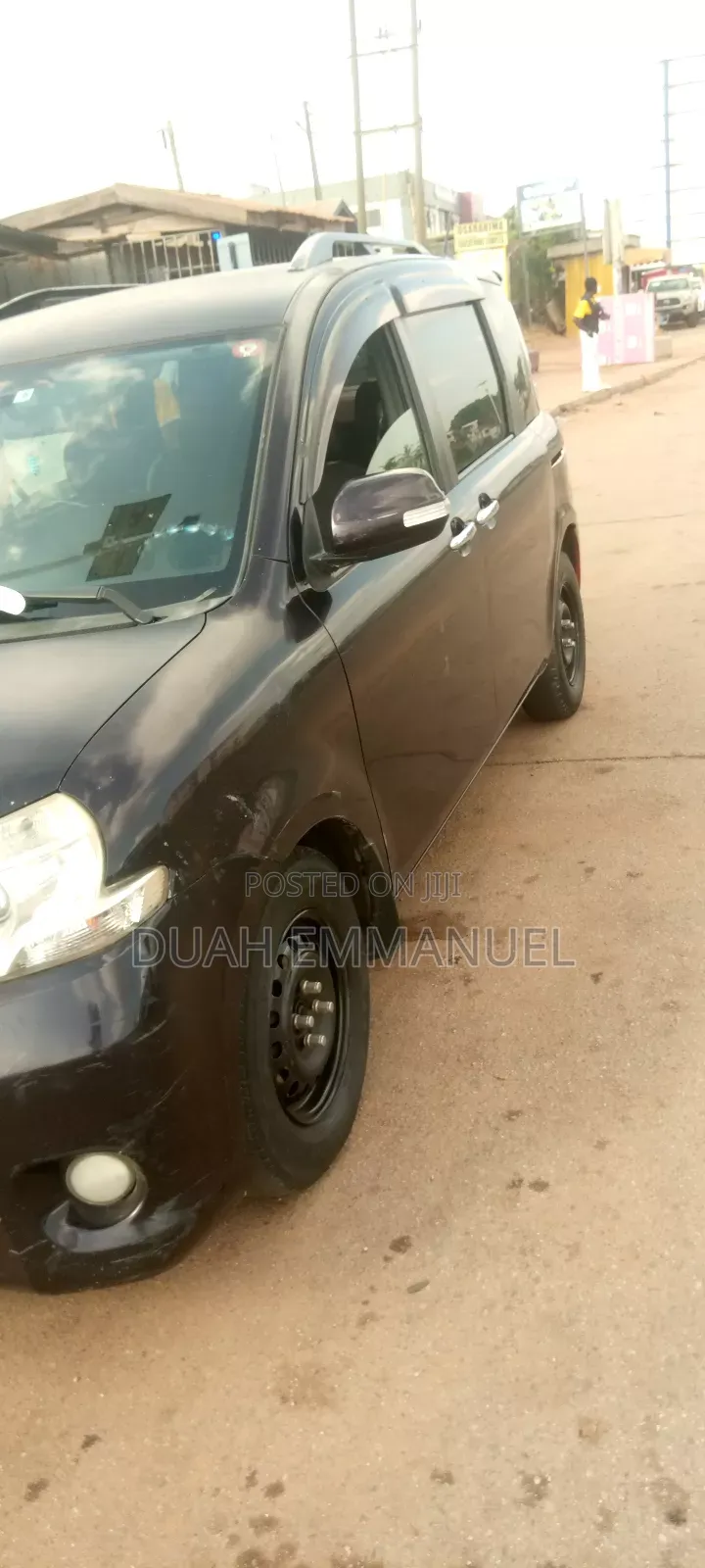 Toyota Sienta 1.5 AWD 2012 Black
