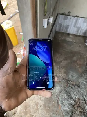 Apple iPhone 11 64 GB Purple