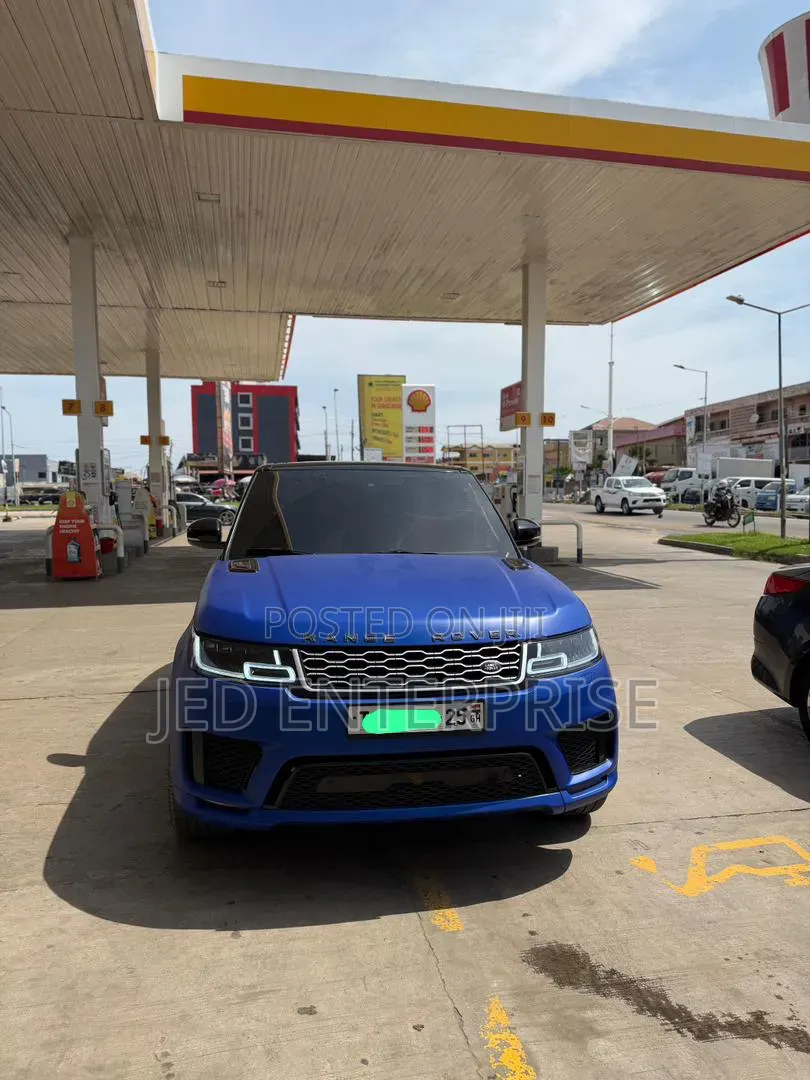 Land Rover Range Rover 3.0L V6 Supercharged HSE 2019 Blue