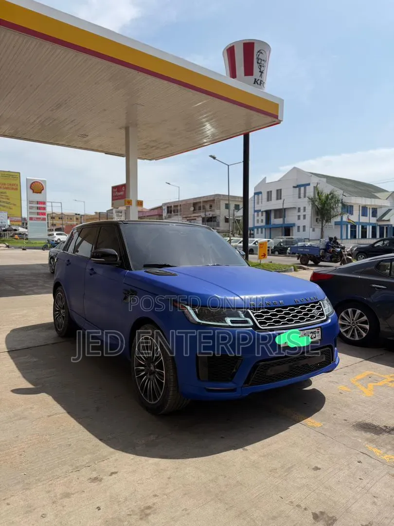 Land Rover Range Rover 3.0L V6 Supercharged HSE 2019 Blue