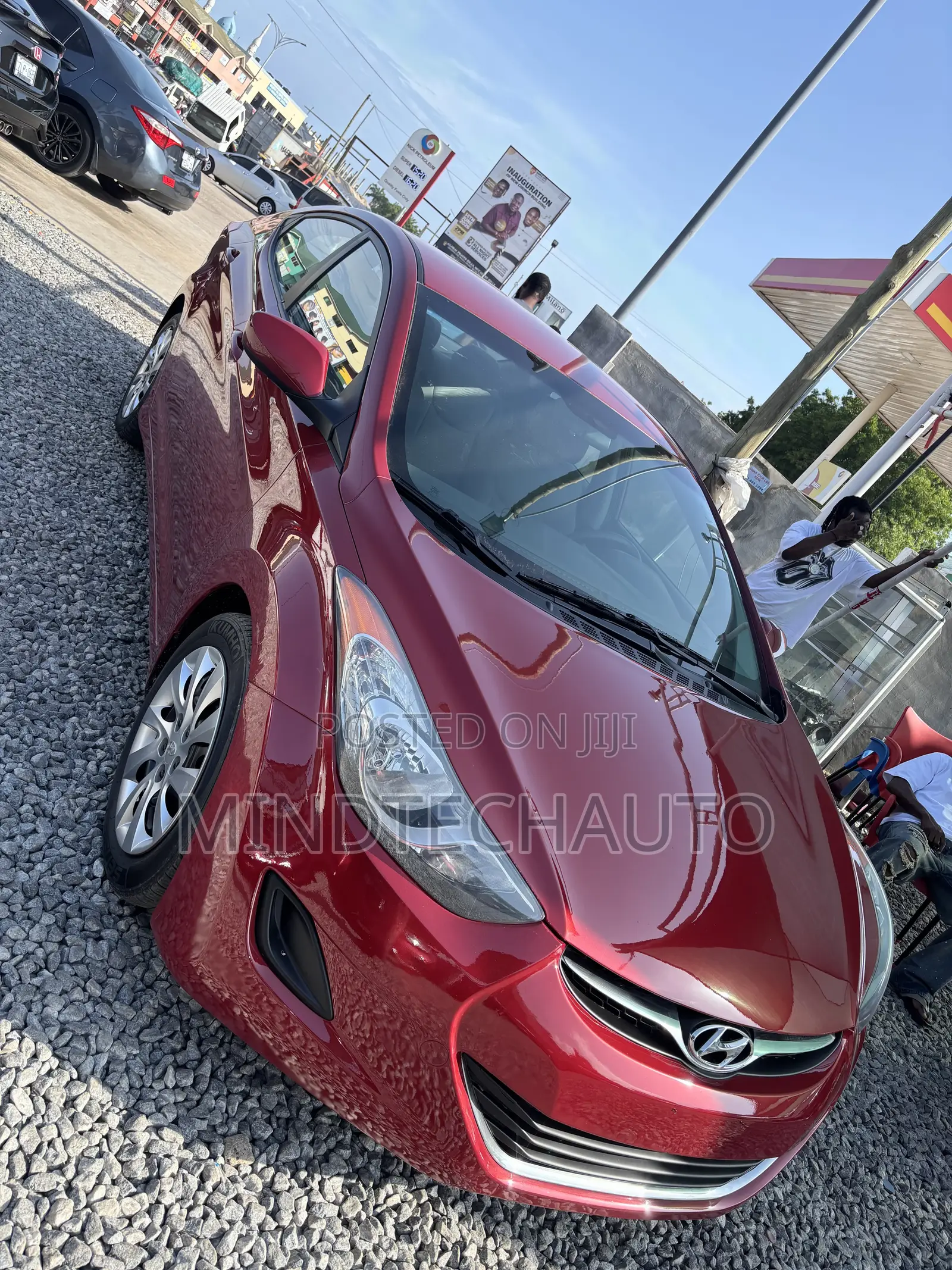 Hyundai Elantra Limited Sedan FWD (1.8L 4cyl 6A) 2013 Red