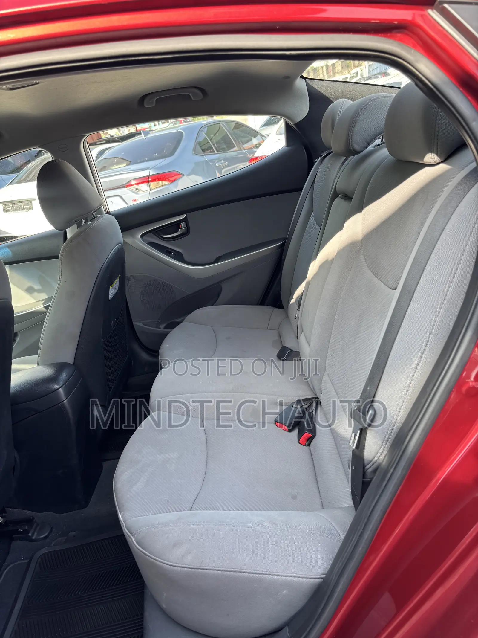 Hyundai Elantra Limited Sedan FWD (1.8L 4cyl 6A) 2013 Red