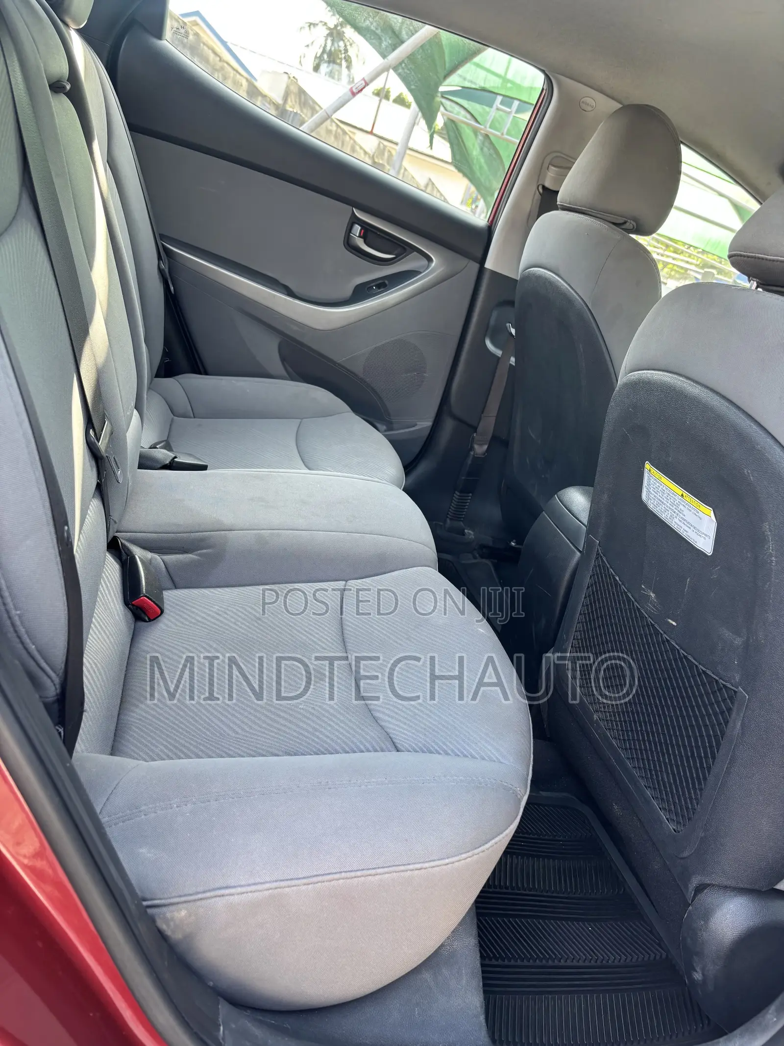 Hyundai Elantra Limited Sedan FWD (1.8L 4cyl 6A) 2013 Red