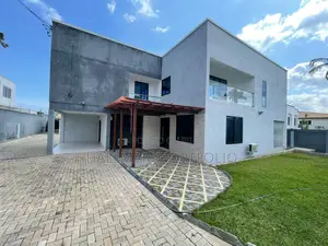5bdrm House in Labone for rent