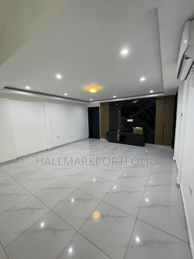 5bdrm House in Labone for rent
