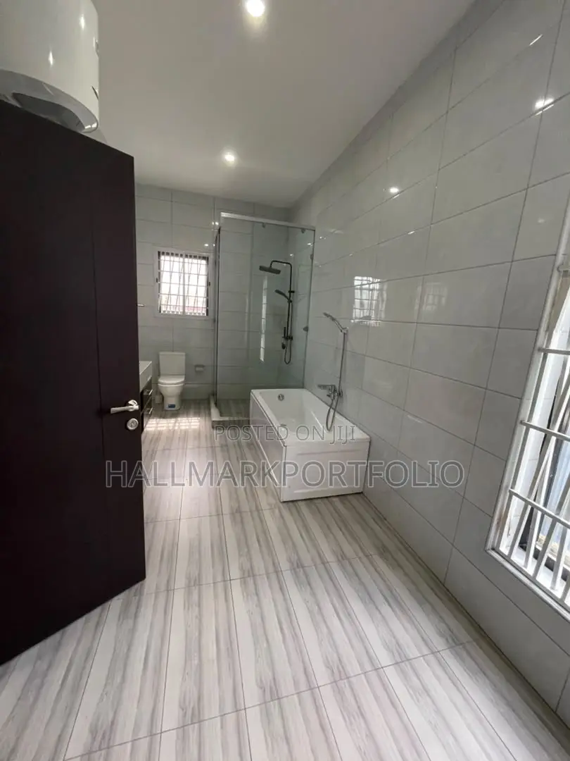 5bdrm House in Labone for rent