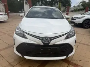 Toyota Yaris 2017 White