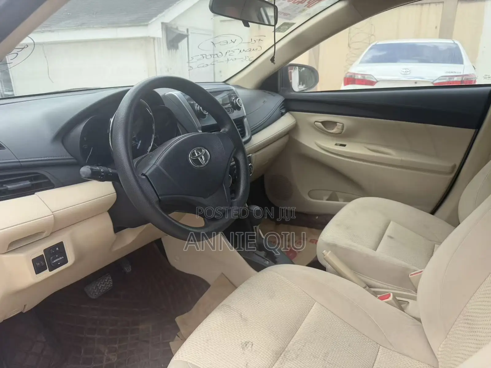 Toyota Yaris 2017 White