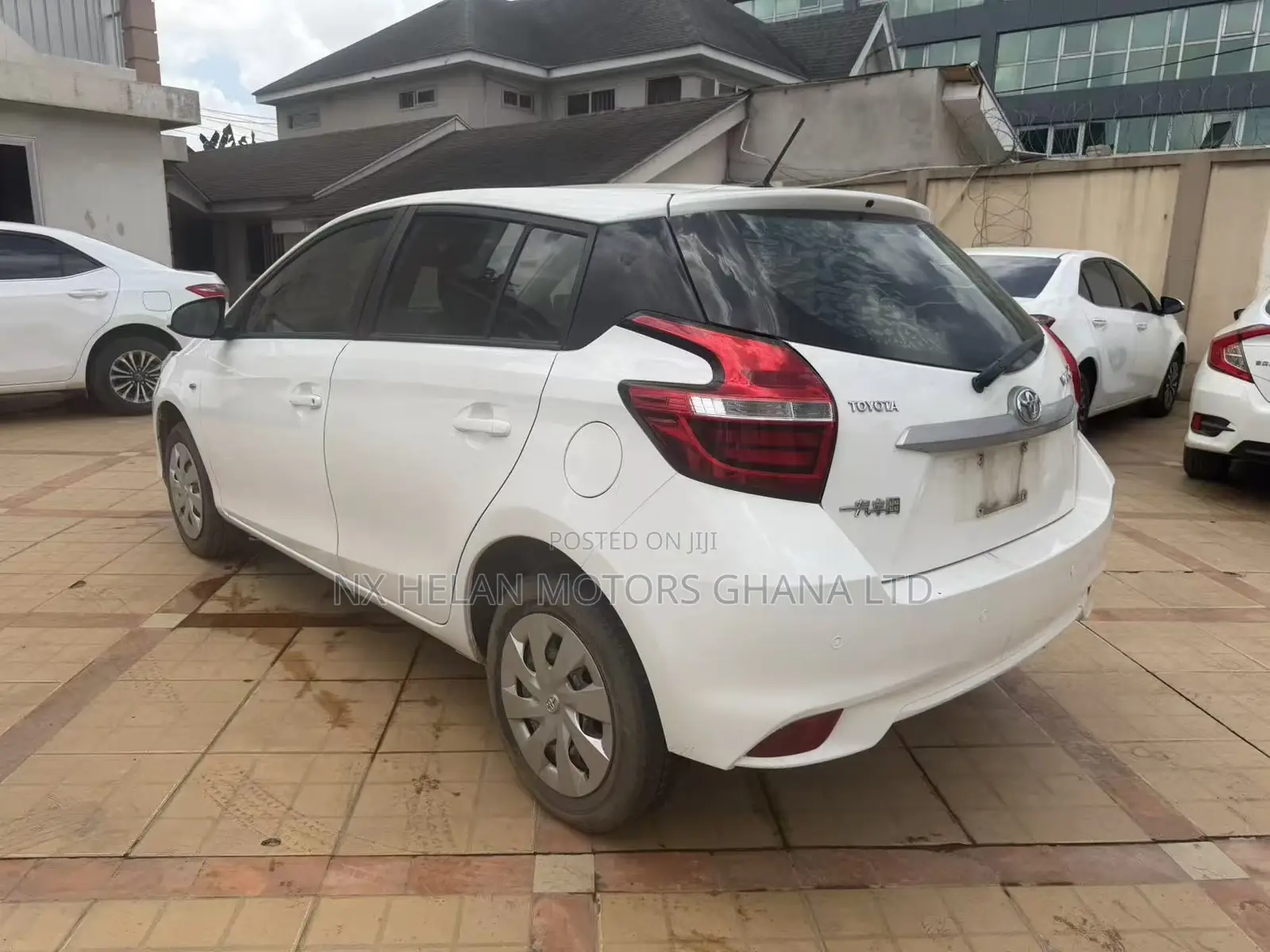 Toyota Yaris 2017 White