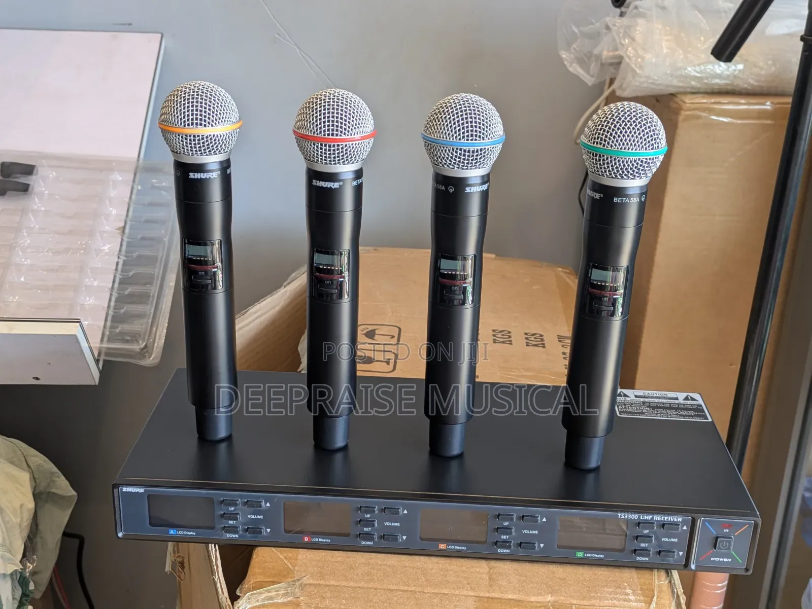 Shure 4in1 Wireless Microphone Ts3300