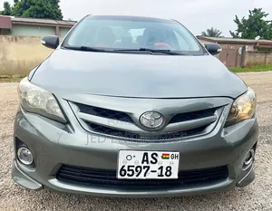 Toyota Corolla 2011 Gray