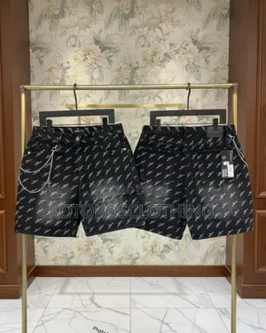 Urban Graphic Chain Denim Short With Chain