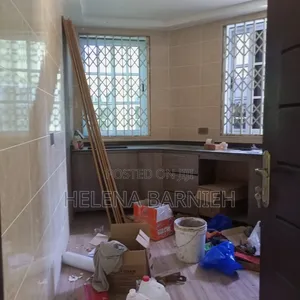 1bdrm Apartment in Helena Estate Agency, Overhead for rent