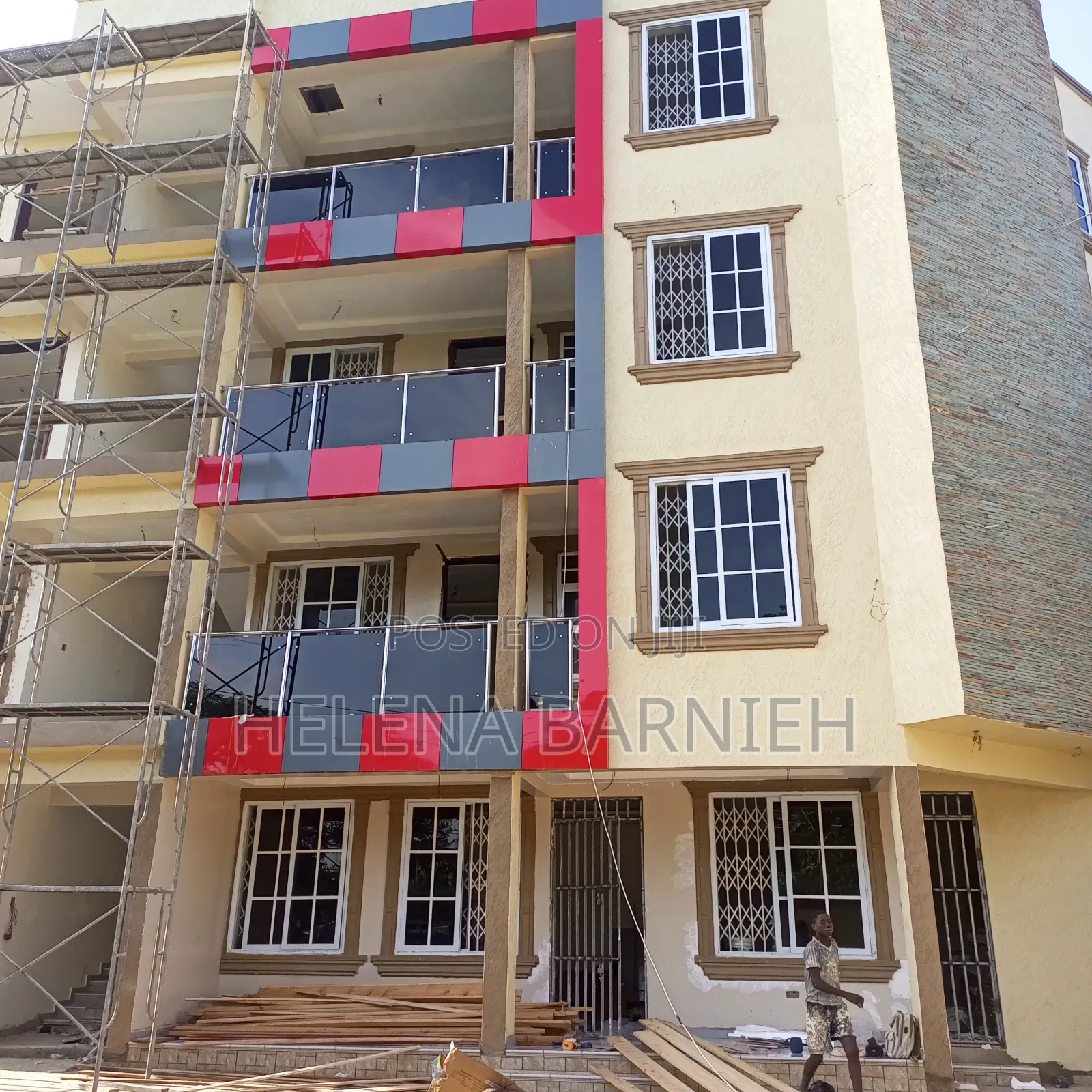 1bdrm Apartment in Helena Estate Agency, Overhead for rent