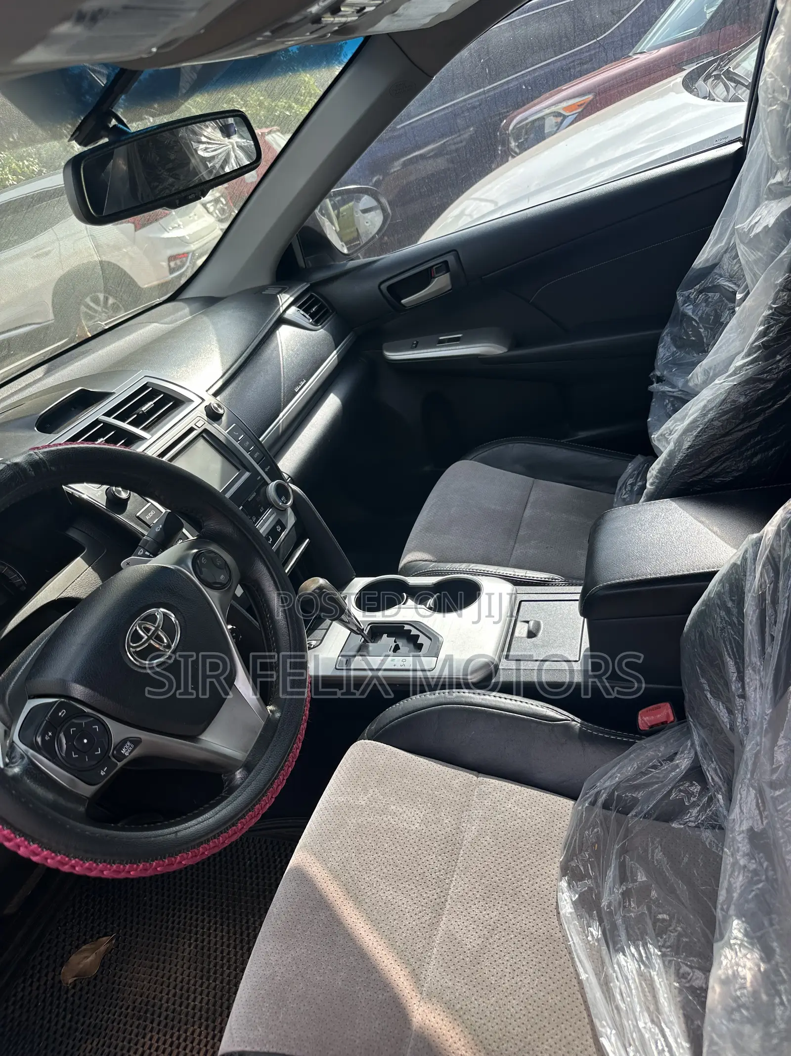 Toyota Camry LE 4dr Sedan (2.5L 4cyl 6A) 2013 Silver