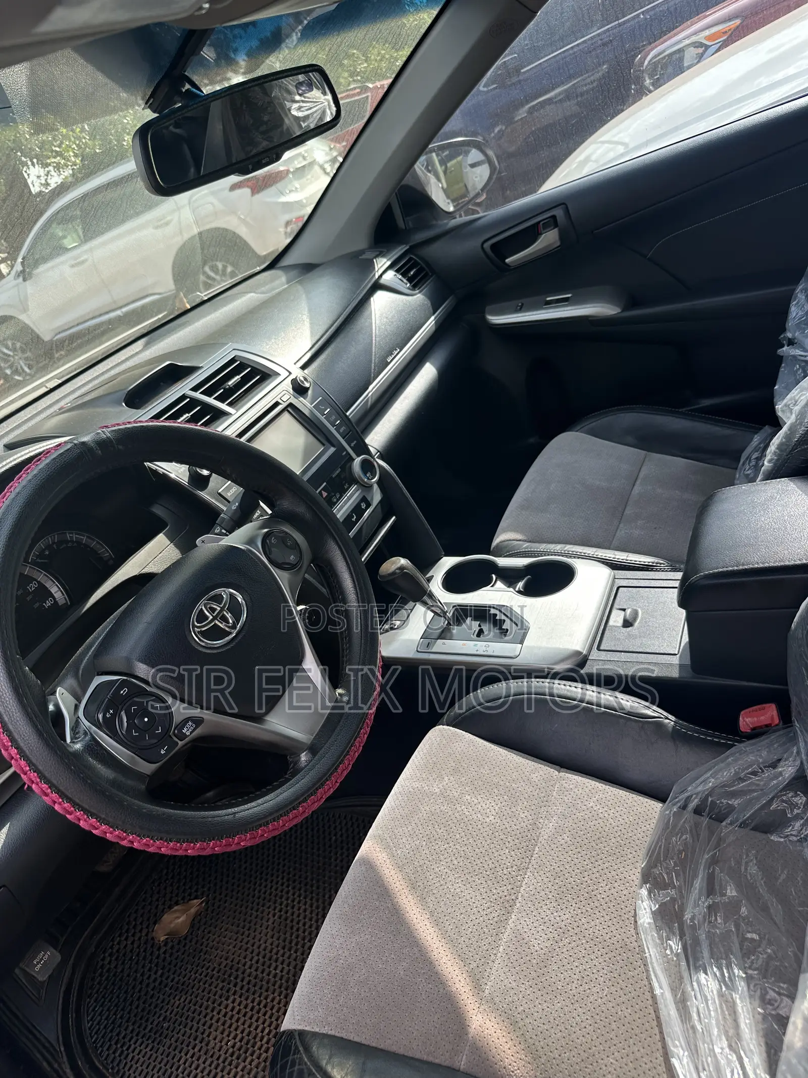 Toyota Camry LE 4dr Sedan (2.5L 4cyl 6A) 2013 Silver