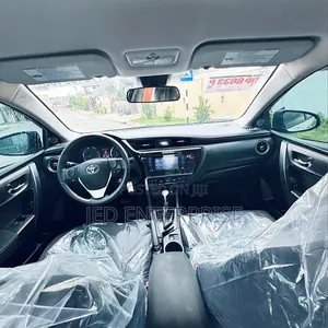 Toyota Corolla 2018 Silver